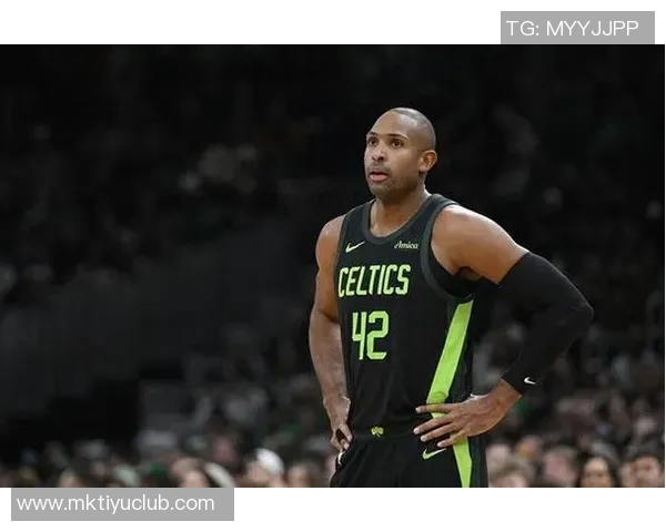 霍福德感慨从30岁起被称老每年都有人提起这话题