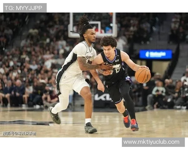 文班回归首发未能延续马刺八连胜爵士成功终结连胜纪录