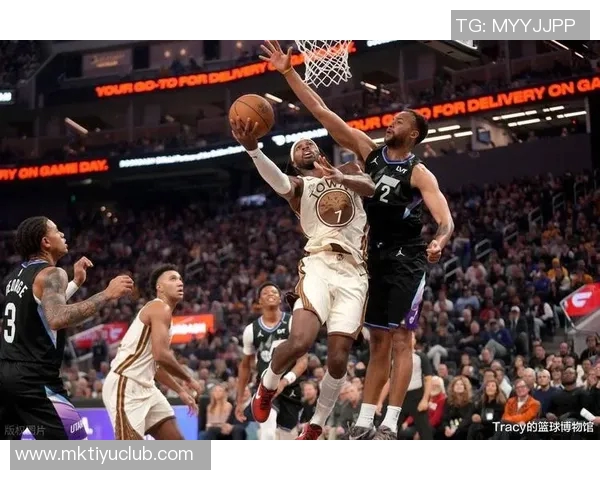 巴格利替补出战9分钟勇斗恩比德贡献6分3篮板3助攻1抢断表现亮眼