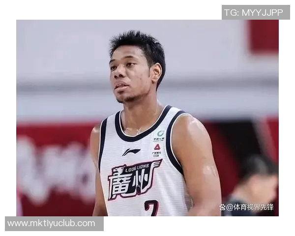 祝铭震19分钟高效表现7中5砍下16分三分球6中4展现出色状态